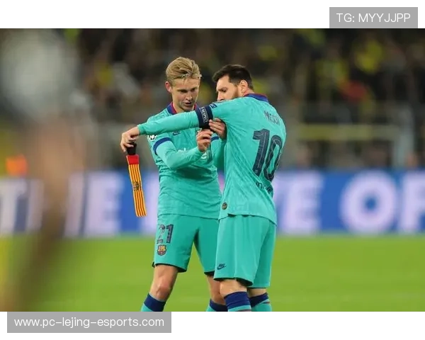 从球场到教练席 足球明星转行执教的传奇之路